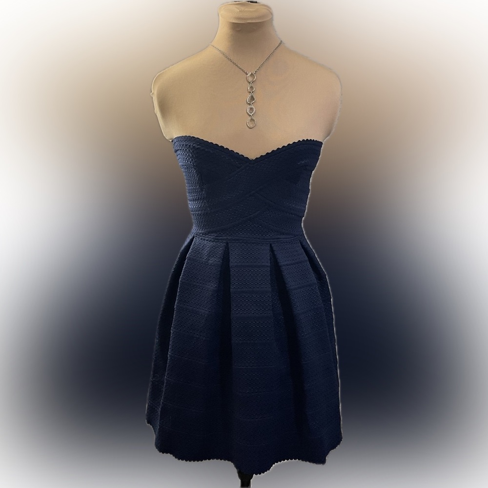 Sans Souci Sleeveless Textured Mini Dress